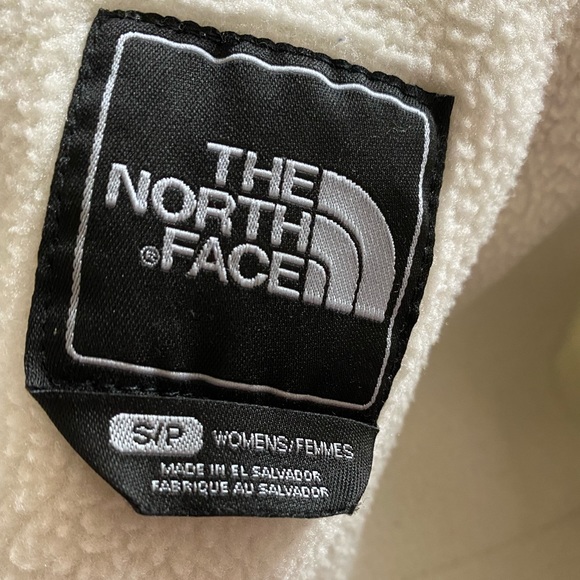 Women’s The North Face Denali Fleece Jacket - Picture 7 of 8